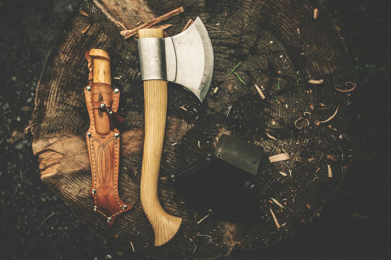 bushcraft axe